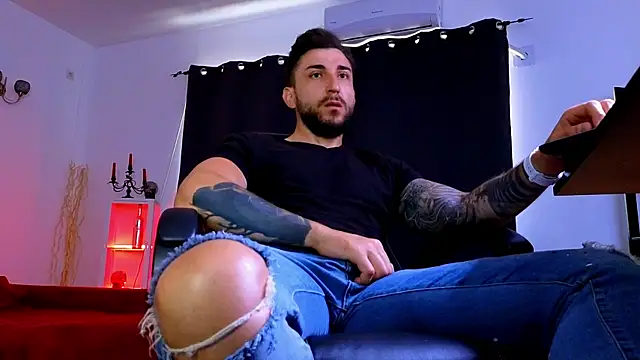 MightyAaron66 webkamerás műsora