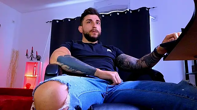 Вебкам-шоу MightyAaron66