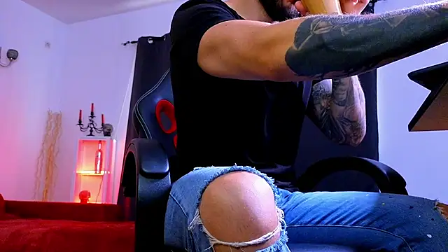 MightyAaron66's Webcam Show