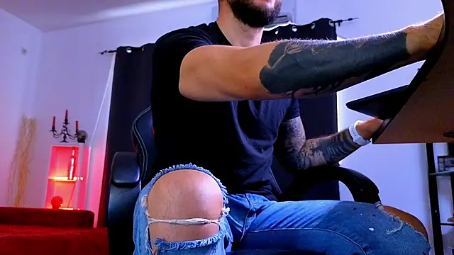 MightyAaron66 Webcam show