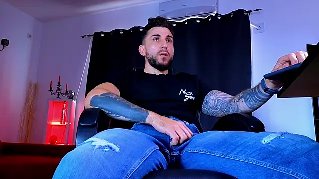 عرض كام MightyAaron66