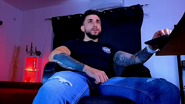 MightyAaron66 Pertunjukan Webcam