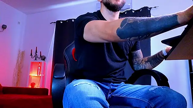 Вебкам-шоу MightyAaron66