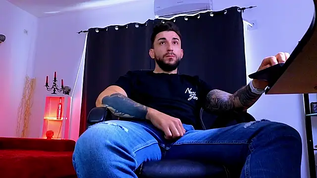 عرض كام MightyAaron66