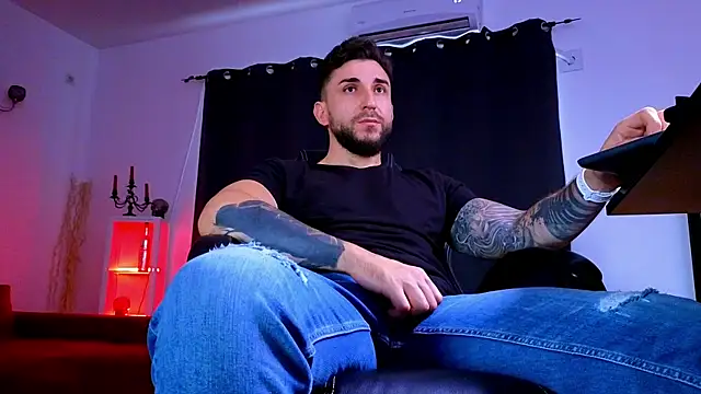 MightyAaron66 Webcam show