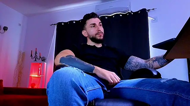 MightyAaron66 Webcam show