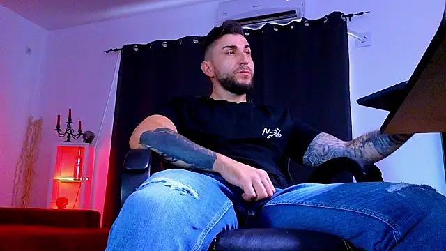 MightyAaron66 Webcam show