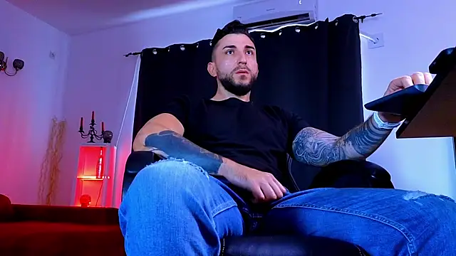 MightyAaron66 Webcam show