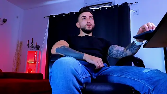 MightyAaron66 Webcam show