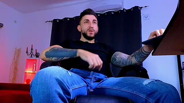 MightyAaron66 Webcam-Show