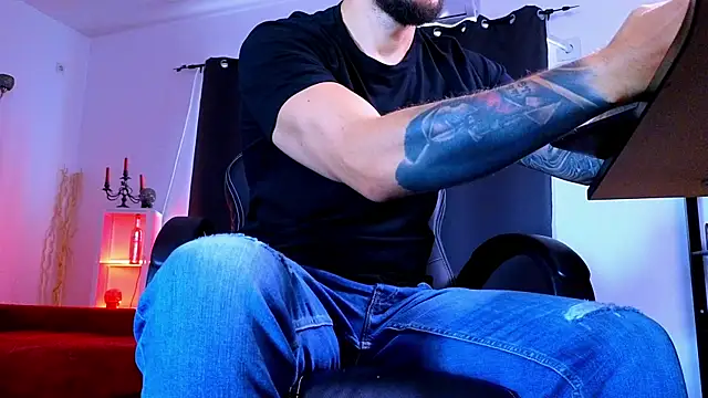 MightyAaron66 webcam show
