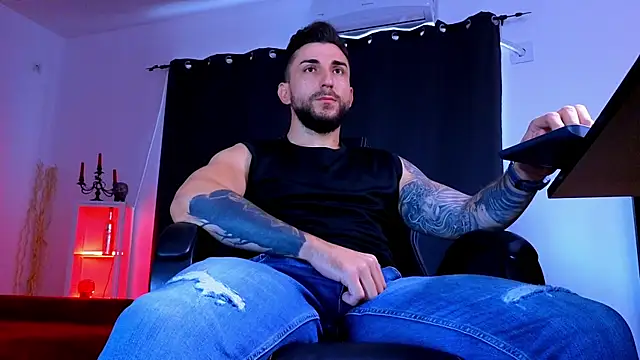 MightyAaron66 Adlı Modelin Web Kamerası Şovu