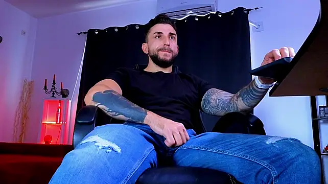 MightyAaron66 Pertunjukan Webcam
