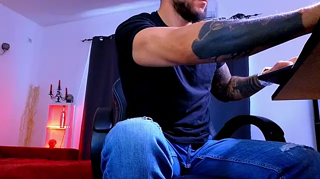 MightyAaron66 Webcam show