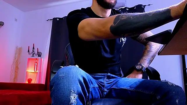 عرض كام MightyAaron66