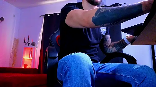 MightyAaron66 Webcam show