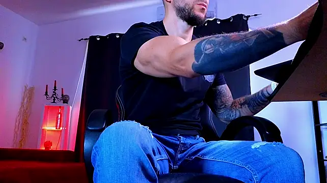 MightyAaron66 Webcam show