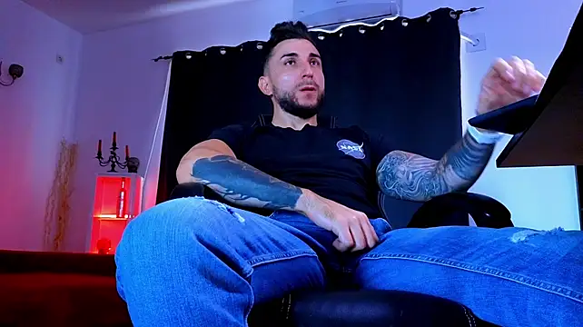 عرض كام MightyAaron66