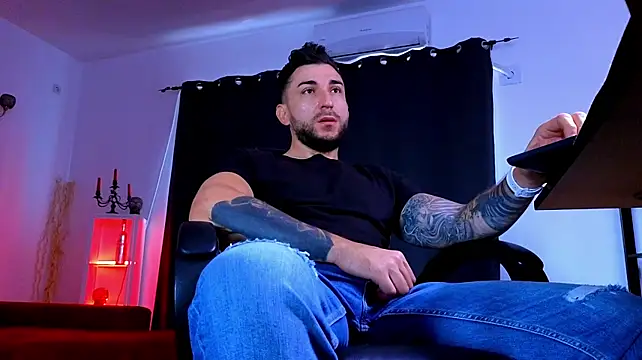 MightyAaron66 Webcam show