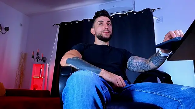 MightyAaron66 Webcam show