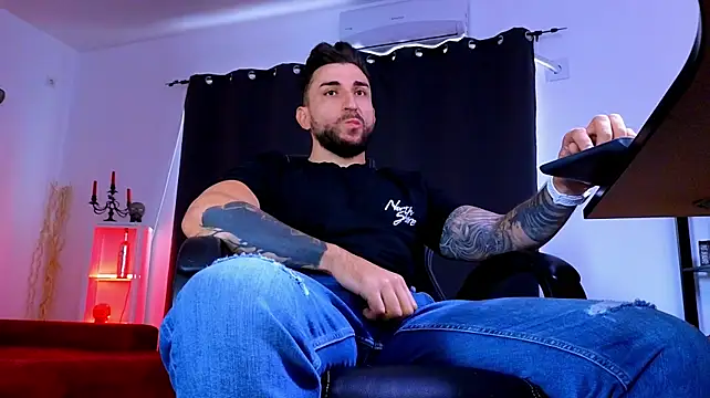 MightyAaron66 Webcam show