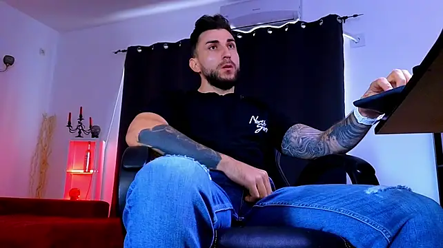 MightyAaron66 Webcam show