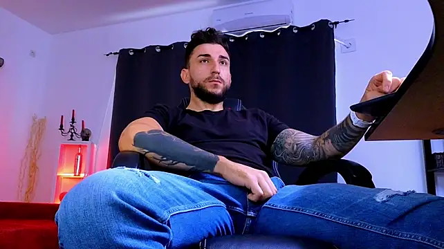 MightyAaron66n Webbikameraesitys