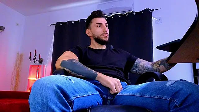 MightyAaron66 Pertunjukan Webcam