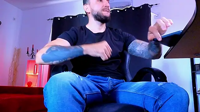 MightyAaron66: δι αδικτυακό σόου στην κάμερα