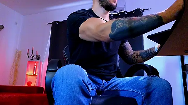 MightyAaron66 Шоу с уебкамера