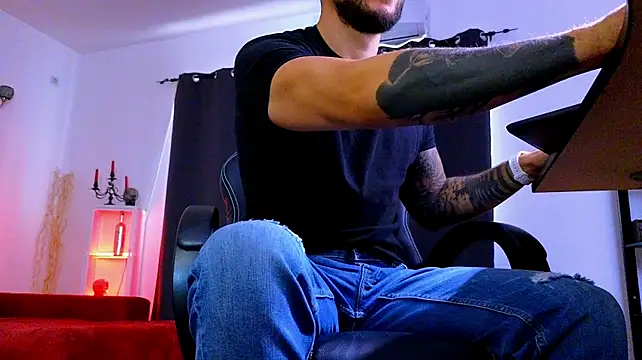 MightyAaron66 Pertunjukan Webcam