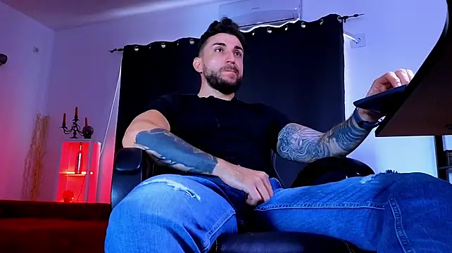 MightyAaron66 Webcam show