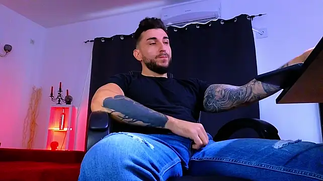 MightyAaron66 Шоу с уебкамера