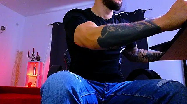 MightyAaron66 Webcam show