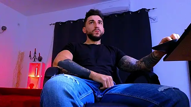 MightyAaron66 Pertunjukan Webcam