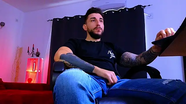 MightyAaron66 Webcam show