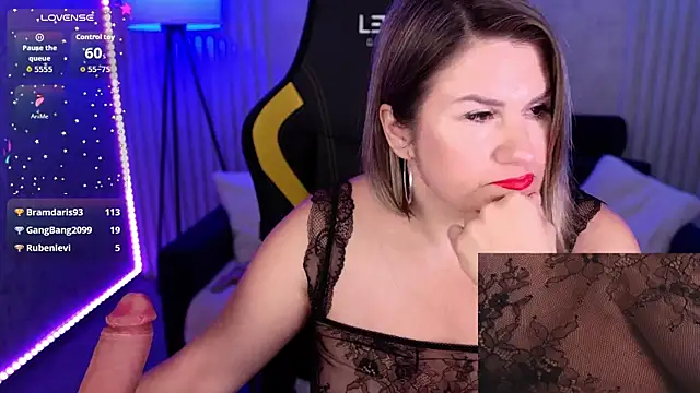 KiraRoxx Chat XXX in diretta