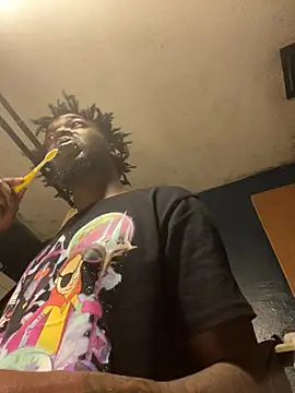 Dambaby25 Show in webcam