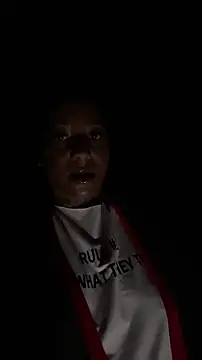 Sala de chat ao vivo de Crowned_Nyaries