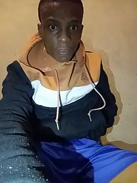 SexyCaramelDude23 Show in webcam