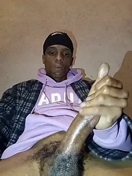 Show modela SexyCaramelDude23 na web-kameri