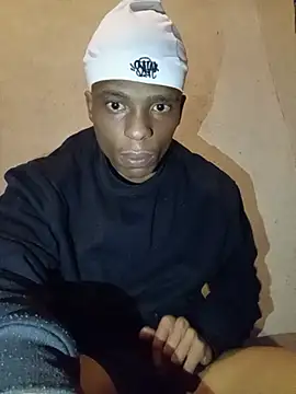 SexyCaramelDude23's Webcam Show