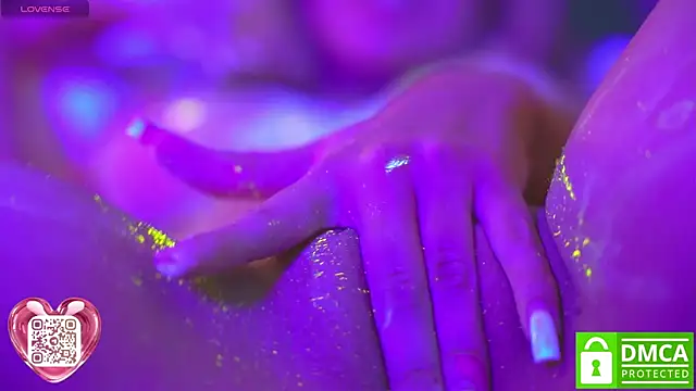 Tella_dream's Live XXX Chat