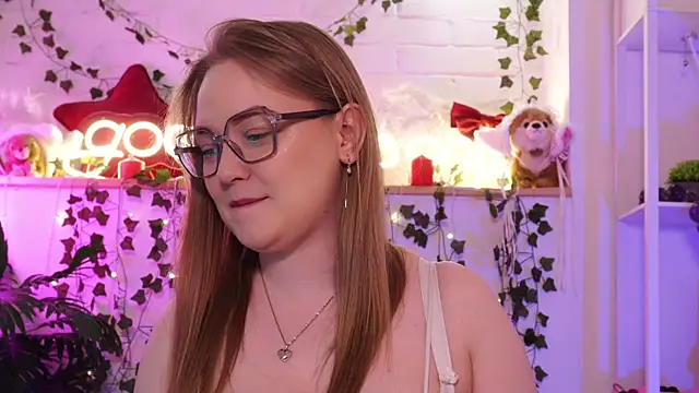 MonicaAsis' Live XXX Chat