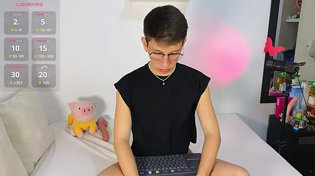 milky__boy_: вебкам-шоу