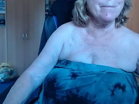 _sunshine__ Adlı Modelin Canlı Sohbet Odası
