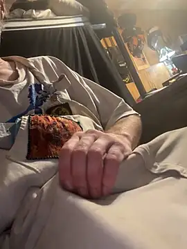 johnyupinya Show in webcam