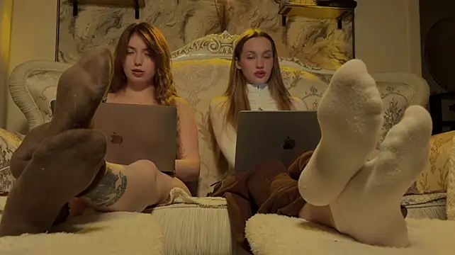 chillgoddess Adlı Modelin Web Kamerası Şovu