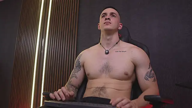 JacksonOlsenn Show in webcam