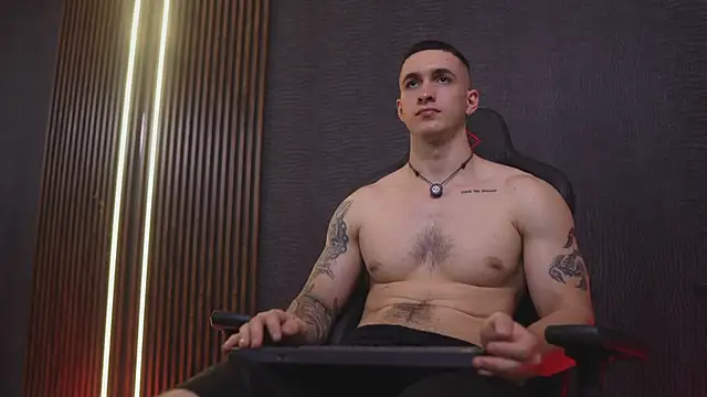 JacksonOlsenn Webcamshow